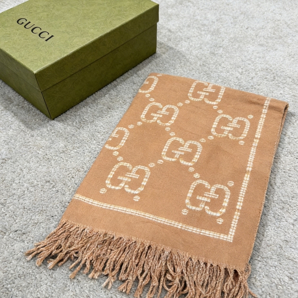 GUCCI GG Monogram Jacquard Wool Scarf
